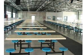 电竞热潮催生新需求 东莞食堂餐桌厂如何借势转型电动升降桌